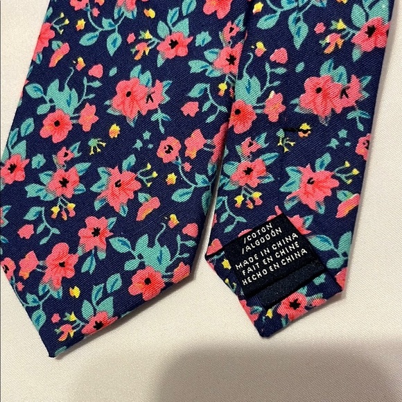 Original Penguin Men's Floral Tie - Navy and Pink - Picture 7 of 8